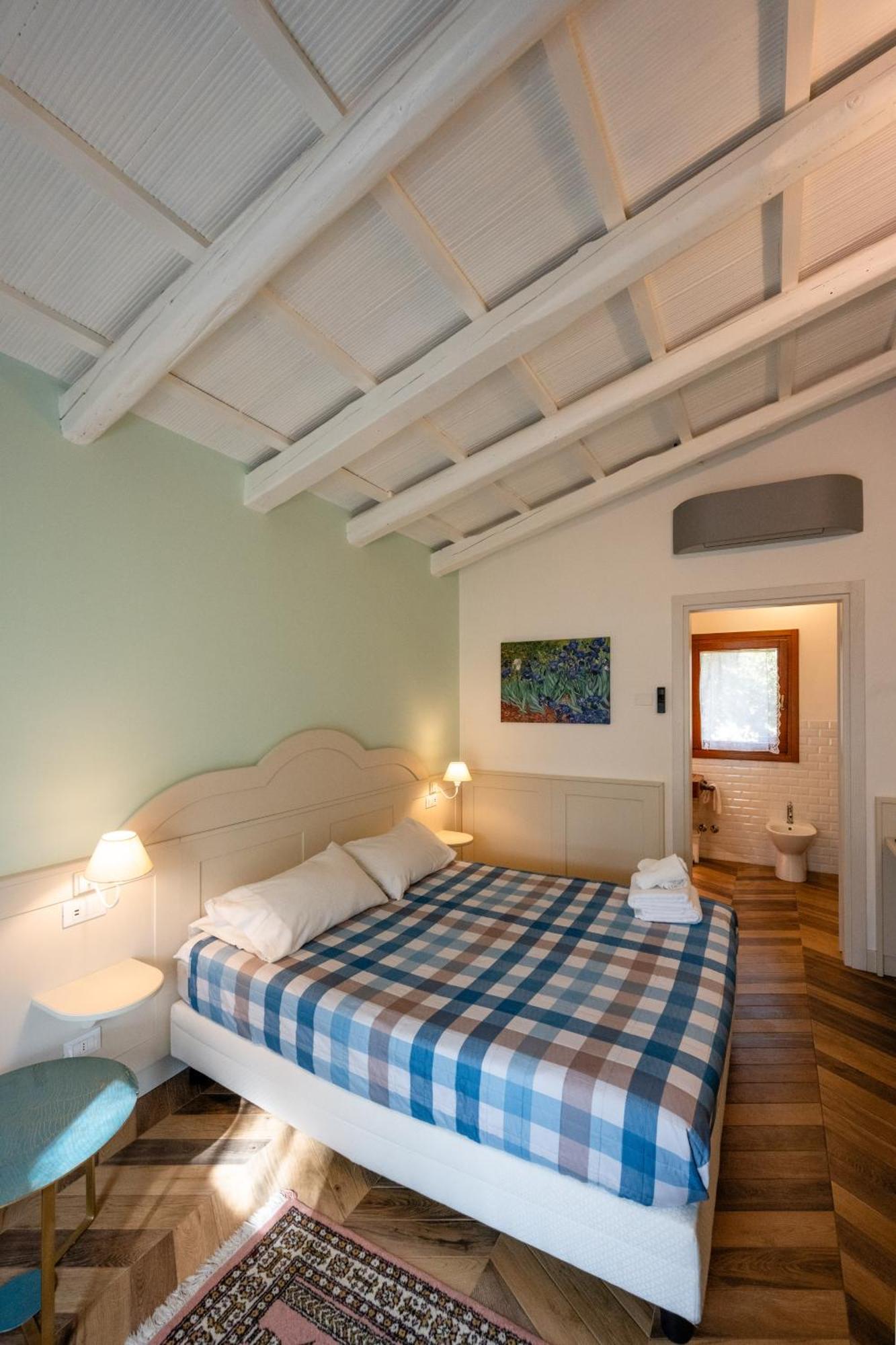 La Meridiana B&B Казале-суль-Силе Экстерьер фото