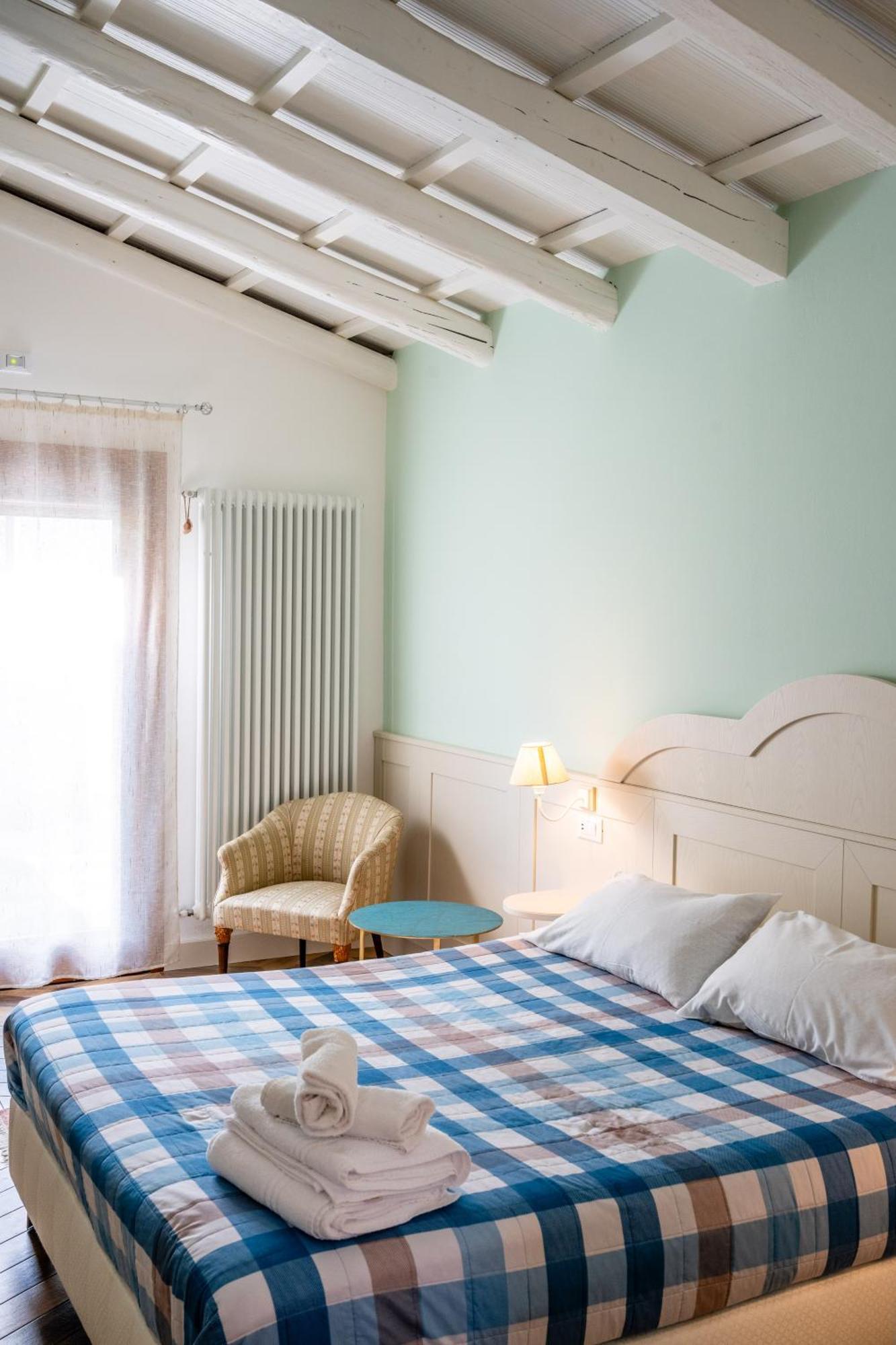 La Meridiana B&B Казале-суль-Силе Экстерьер фото